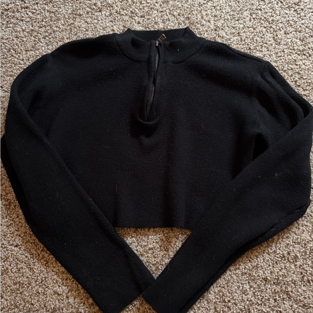 La Hearts Black Zippered Sweater